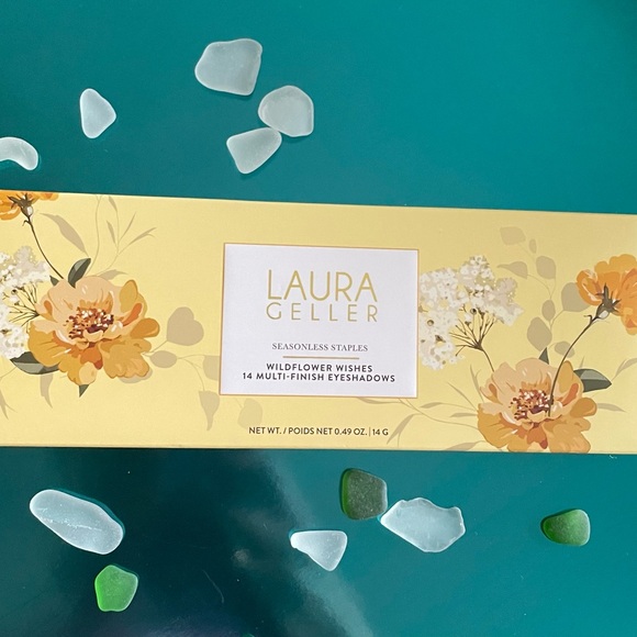LAURA GELLER
Seasonless Staples Wildflower Wishes 14-Well Eyeshadow Palette - Picture 3 of 3